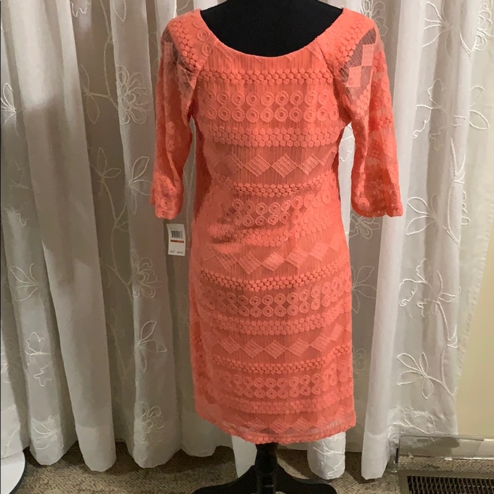 Dress - Picture 3 of 5